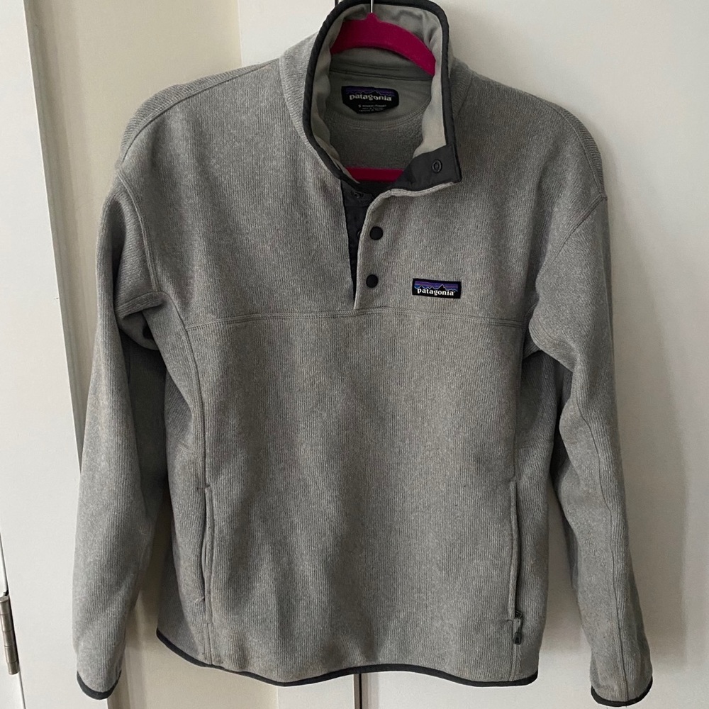 Patagonia Women’s Pullover - Small